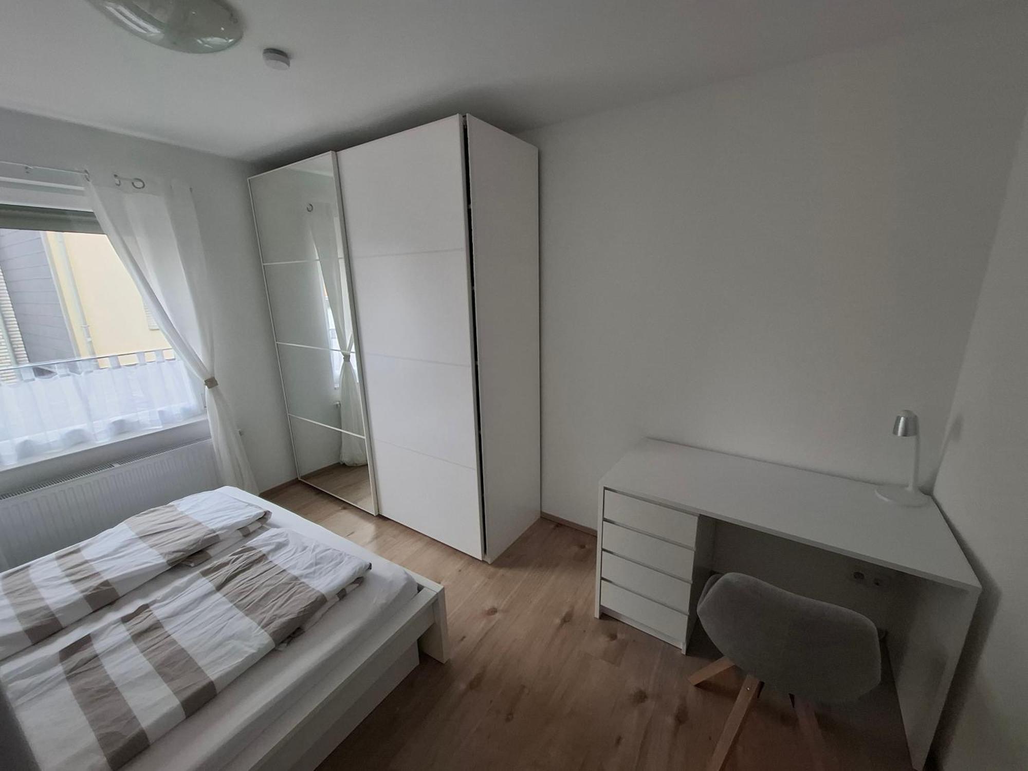 Umgeben Von Seen Und Waeldern Bruhl Bagian luar foto